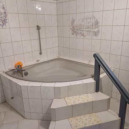 Saint-LattierLe Pouyetアパートメント エクステリア 写真